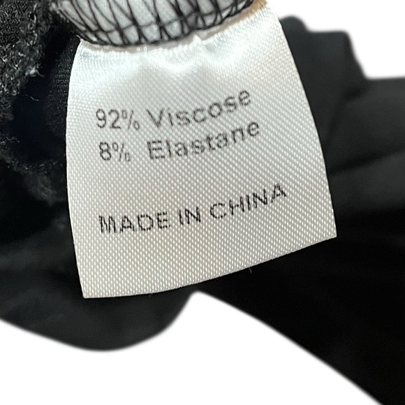 Zesica Woman’s Black Long Sleeve Crewneck Maxi Dress - Medium - Picture 7 of 8